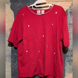 Red Star-Patterned Short Sleeve Tee